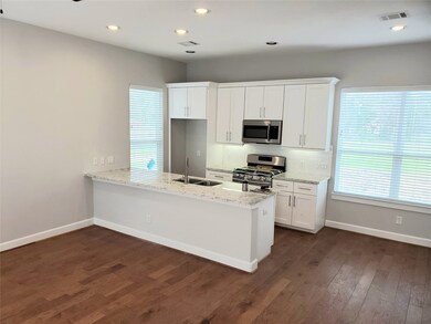 611 Link Rd, Houston, TX 77009 - photo 7