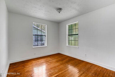 02 Dining Room