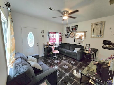 206 SE Klein St, Topeka, KS 66607 - photo 2