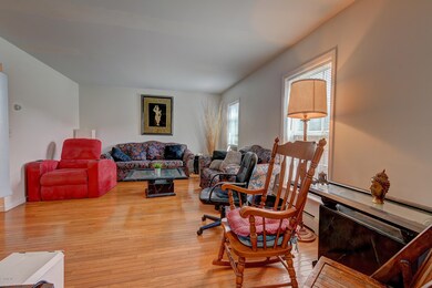 6-Living Room