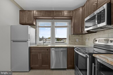 2528 E Allegheny Ave unit 3RD FL, Philadelphia, PA 19134 - photo 5