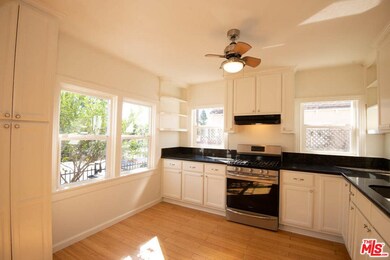 1671 Vineyard Ave, Los Angeles, CA 90019 - photo 6