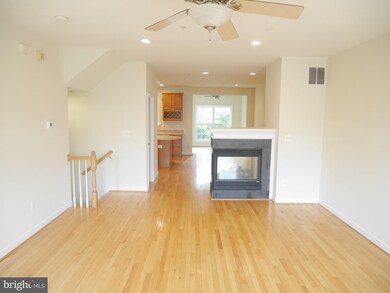 8132 Mississippi Rd, Laurel, MD 20724 - photo 3