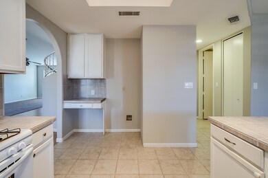 9044 N 14th Dr, Phoenix, AZ 85021 - photo 5