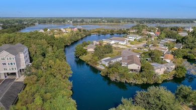 11-web-or-mls-CREM_1670 Wading Heron Rd_