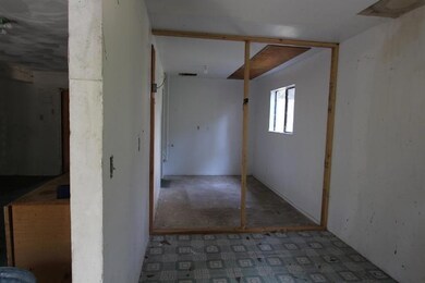 back of garage (800x533)