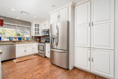 Kitchen (3)