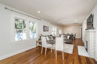 1035 11th St N, Saint Petersburg, FL 33705 - photo 6