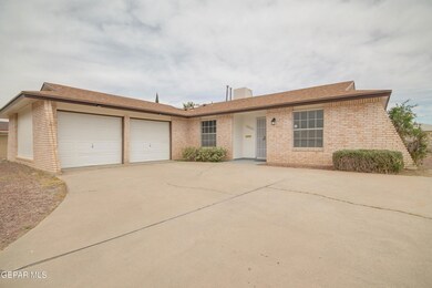 10525 Candlewood Ave, El Paso, TX 79925 - photo 2
