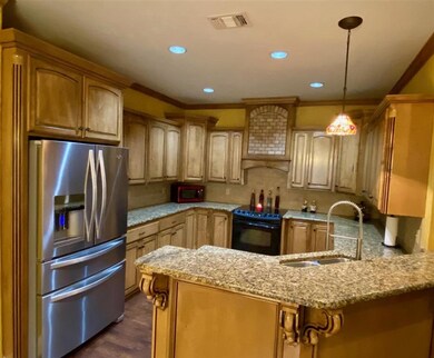 321 Memorial Dr unit Lane, Wake Village, TX 75501 - photo 6