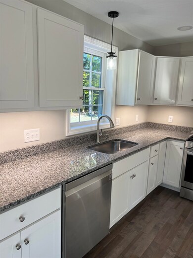 33 Ida Cir unit 310-6, Rochester, NH 03868 - photo 2