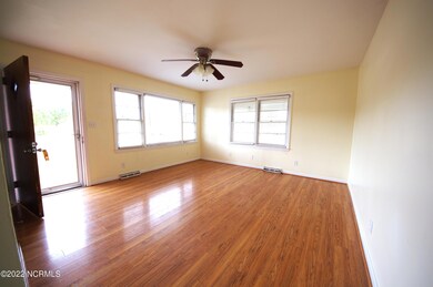 710 Country Club Rd, Jacksonville, NC 28546 - photo 3