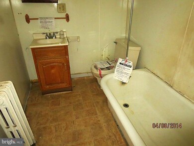 329 Marydell Rd, Baltimore, MD 21229 - photo 7