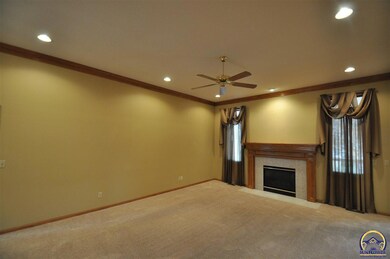 2724 SW Chauncey Ct, Topeka, KS 66614 - photo 7
