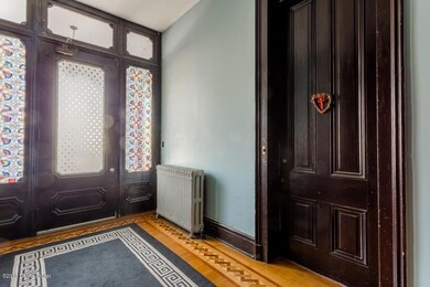 1080 Baxter Ave #2-3