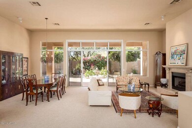 02_dining_living_room