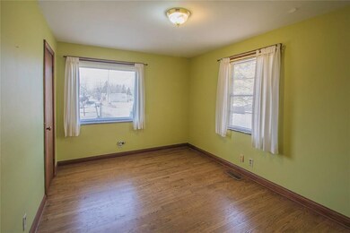 1615 N Dequincy St, Indianapolis, IN 46218 - photo 6