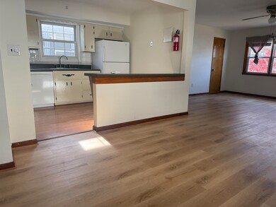 106 Lord Ave unit 2nd floor, Bayonne, NJ 07002 - photo 4