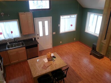 Kitchen/Living Area