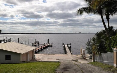 1365 NE Waveland Ave, Jensen Beach, FL 34957 - photo 6