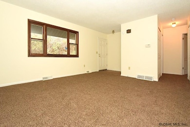 30 Cheltingham Ave, Schenectady, NY 12306 - photo 5