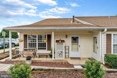 1825 Vincenza Dr unit H, Sykesville, MD 21784 - photo 2