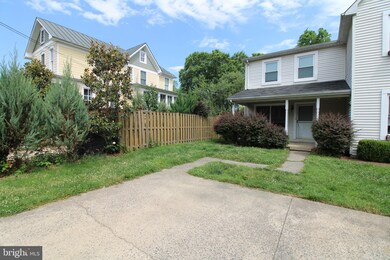 410 Clifford Ave, Alexandria, VA 22305 - photo 2