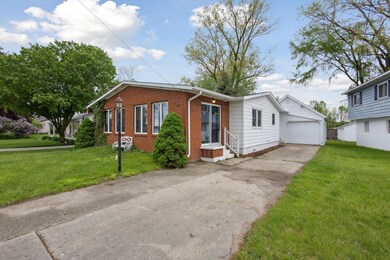04-650-N-Shore-Dr-Crystal-MI-48818-Windo