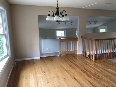 9 Hingham Rd, Worcester, MA 01606 - photo 4