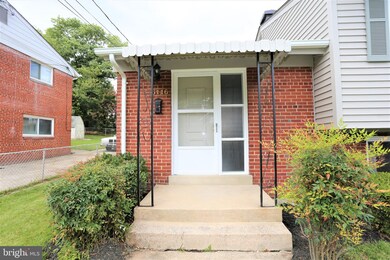 6116 Westland Dr, Hyattsville, MD 20782 - photo 2