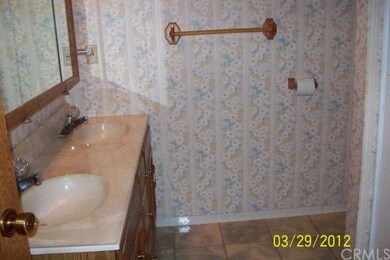 Main bathroom