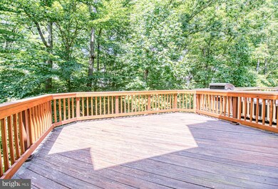 1120 Kelfield Dr, Halethorpe, MD 21227 - photo 2