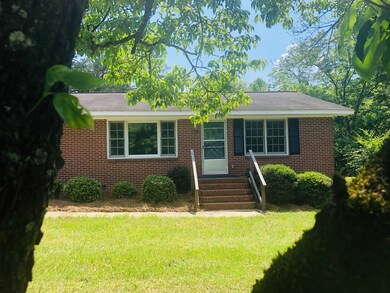 831 W Main St, Uvalda, GA 30473 - photo 3