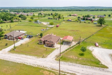 210 E Arbor Ct, Springtown, TX 76082 - photo 5