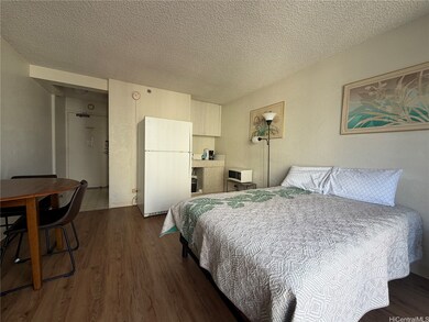 1920 Ala Moana Blvd unit 1414, Honolulu, HI 96815 - photo 2