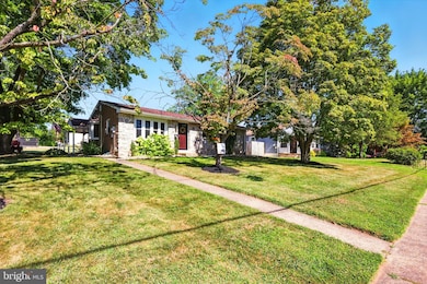 323 Pikeland Ave, Spring City, PA 19475 - photo 2