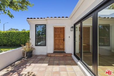 11151 Hortense St, North Hollywood, CA 91602 - photo 3