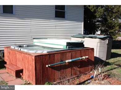 22 Castle Ct, Pemberton, NJ 08068 - photo 3