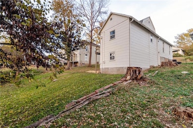 921 N 6th St, Atchison, KS 66002 - photo 5