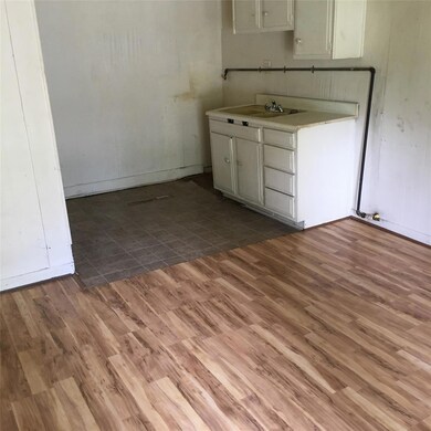 2711 W Walker St unit 102, Denison, TX 75020 - photo 7