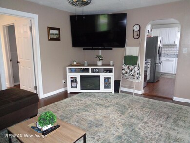 4224 Pineport Rd, Bridgeport, MI 48722 - photo 4