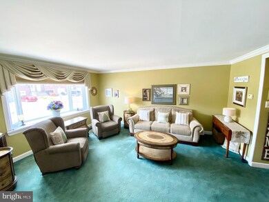 4243 Lyman Dr, Philadelphia, PA 19114 - photo 2