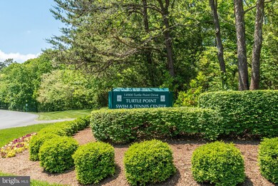 7993 Turtle Creek Cir, Gainesville, VA 20155 - photo 2