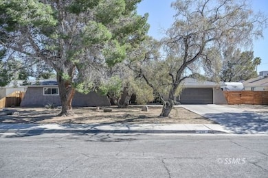 218 S Primrose St, Ridgecrest, CA 93555 - photo 3