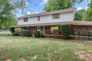 View of front property with a front lawn
