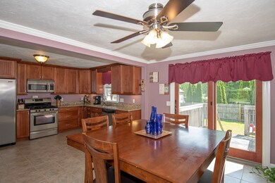 25 Trahan Ave, Worcester, MA 01604 - photo 4