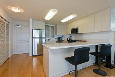 Colony Surf Building unit 1202, Honolulu, HI 96815 - photo 5