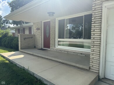 4032 Roselawn Ave, Columbus, IN 47203 - photo 4