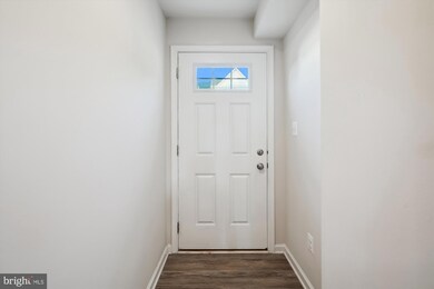 108 Crest Ct, Stafford, VA 22554 - photo 2