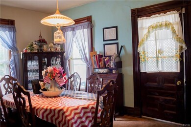Downstairs Apartment - Dining Room
